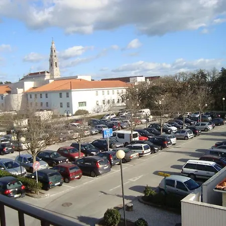 ゲストハウス Fatima Guesthouse 3*